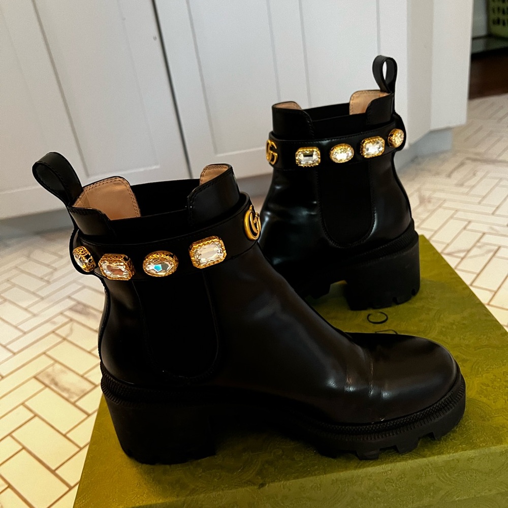 Gucci Trip bootie with jewels